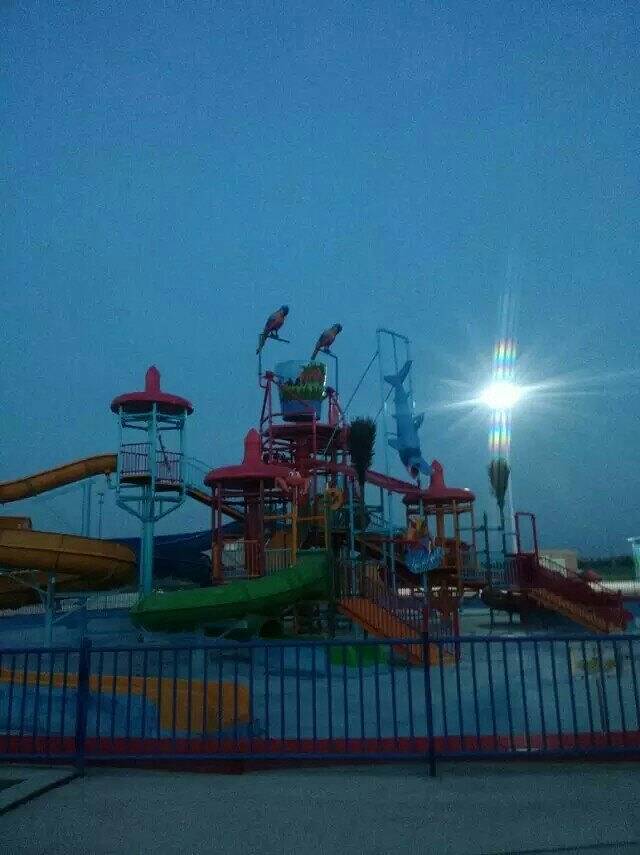 秋雪湖欢乐世界