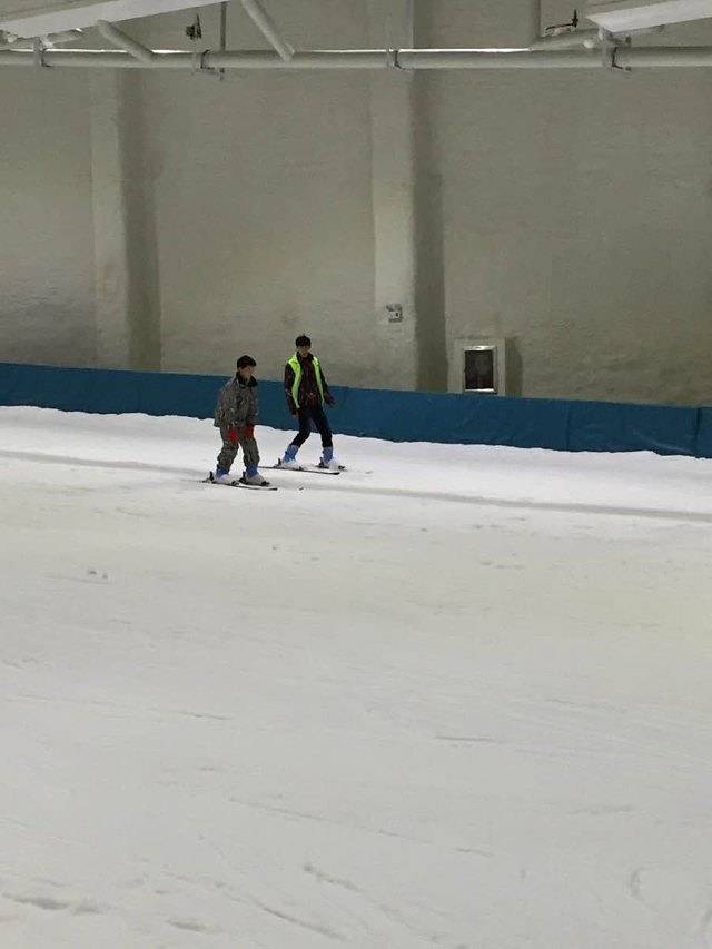 天鹅堡室内滑雪场