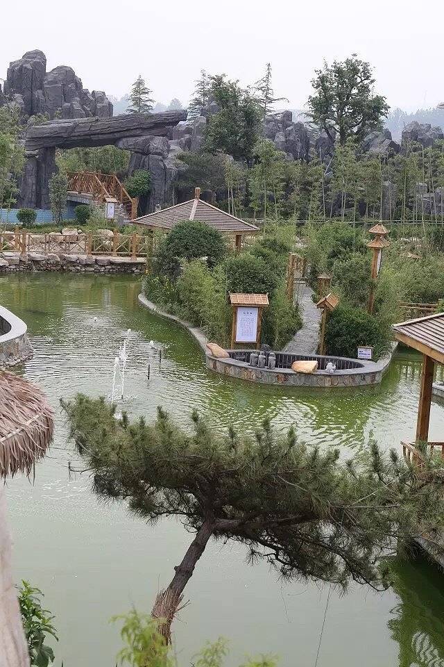 揽翠湖天沐温泉度假村