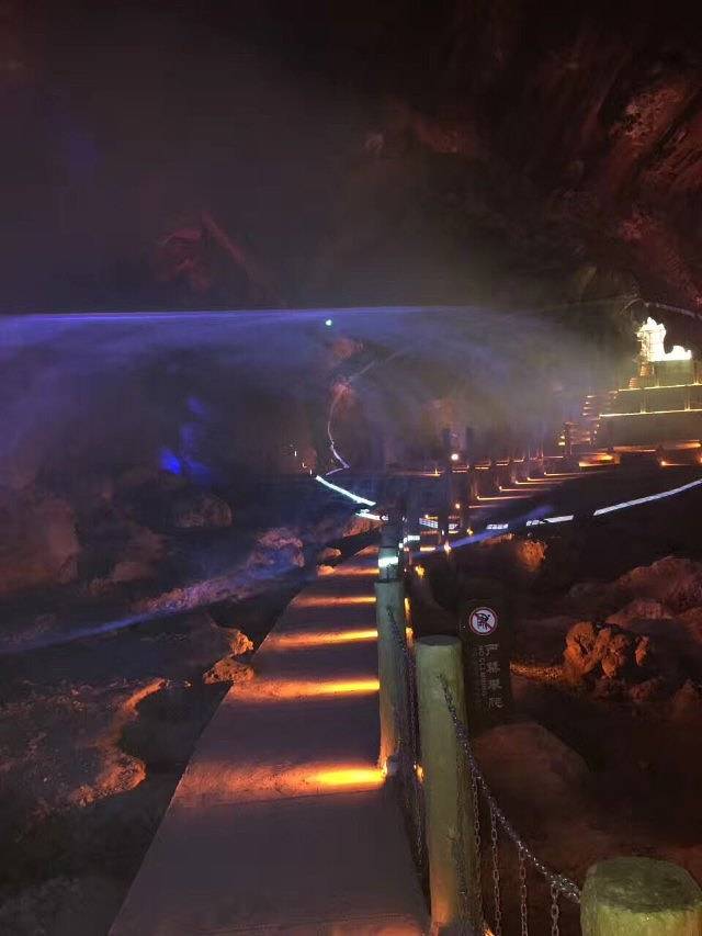 五峰长生洞景区