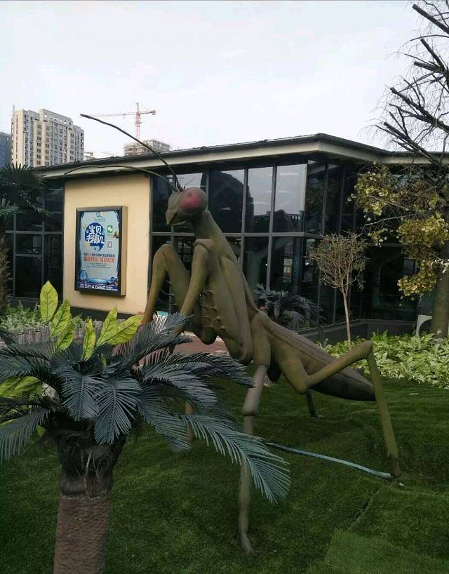 侏罗纪恐龙乐园(同曦假日百货·万尚城店)