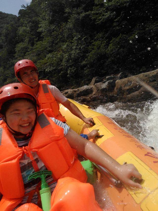 金刚台峡谷漂流