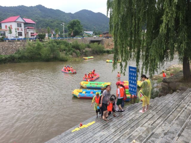 栾川大峡谷漂流
