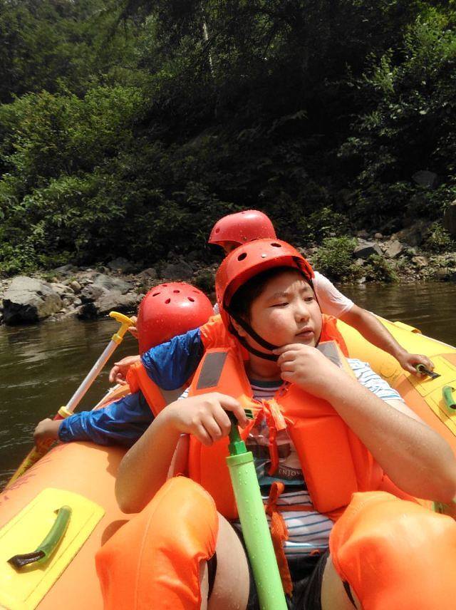 金刚台峡谷漂流