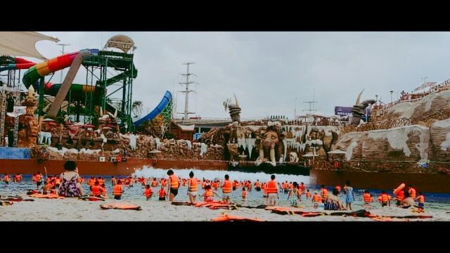 四季贵州山地温泉水世界