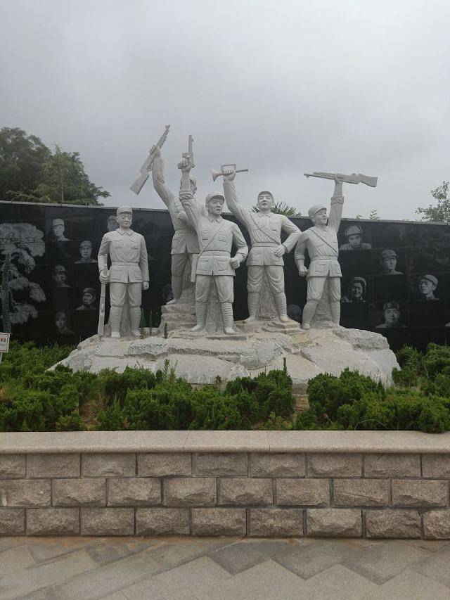 羊山古镇军事旅游区