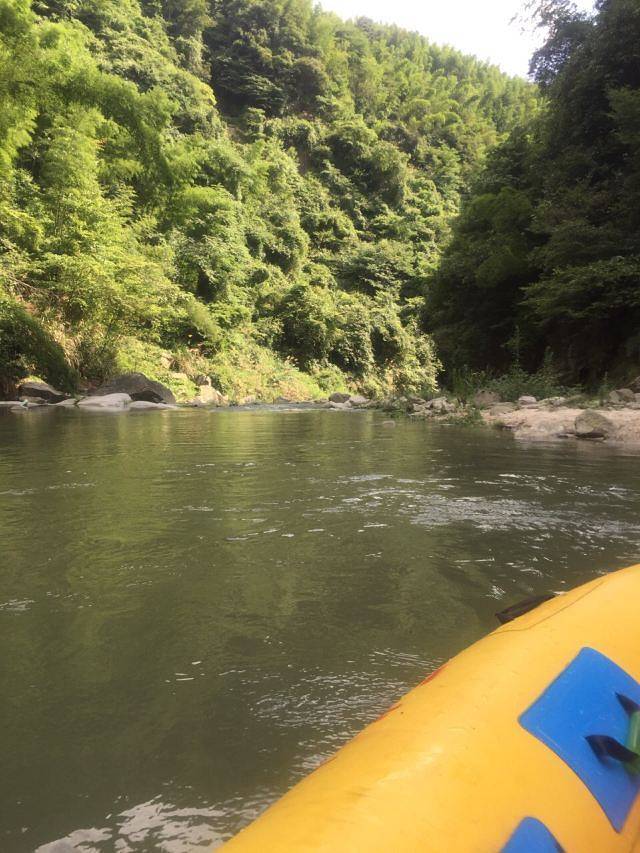 万龙峡漂流