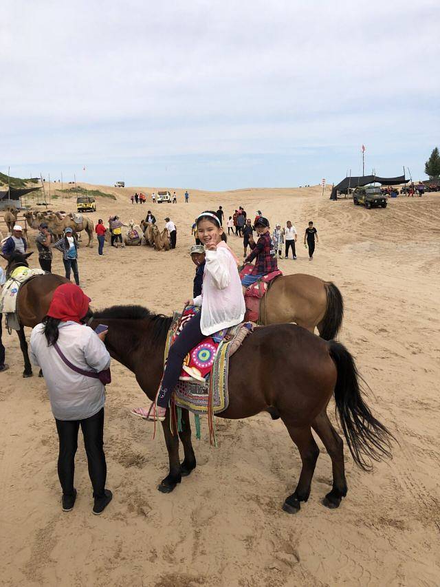 塔敏查干沙漠旅游景区