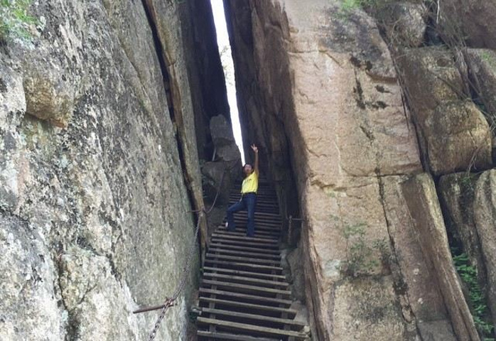 "吸够了氧量，走出森林吧，看到四周的山色，不由的感叹------这里真是世外桃园_通天河国家森林公园"的评论图片