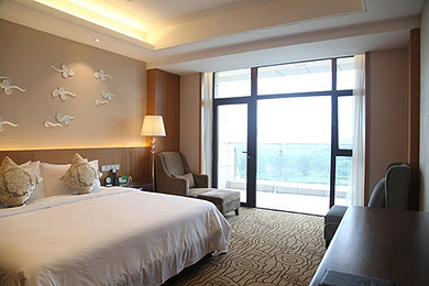 泰州五星天德湖宾馆 温泉 溱湖湿地双人2日自驾游