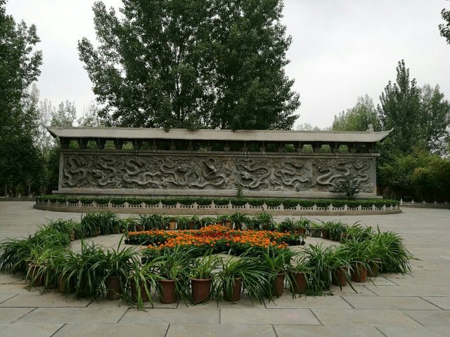 天下第一龙风景区