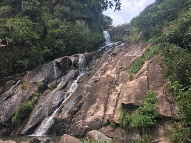 九曲天河漂流景区
