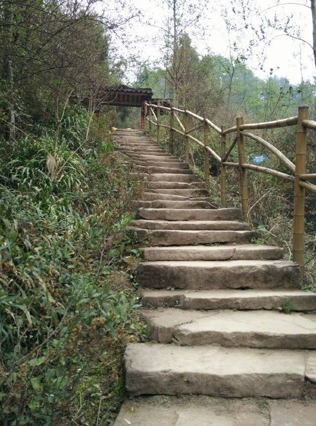 巴中章怀山旅游区