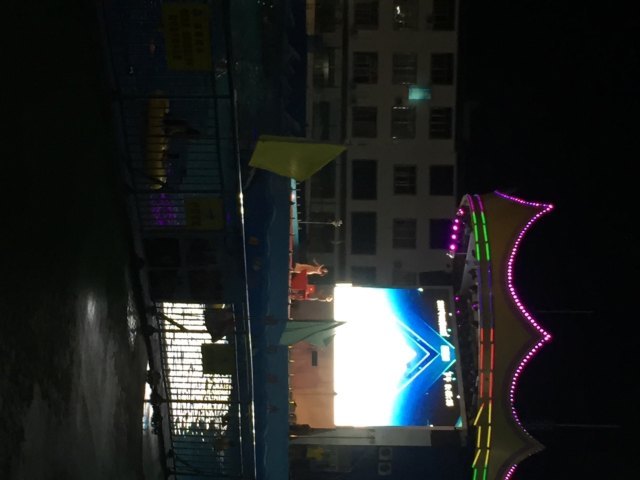 孽龙洞水上乐园