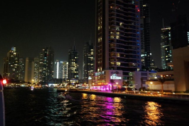 迪拜码头游艇观光