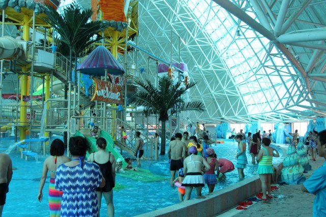 满洲里蒙根花温泉水世界