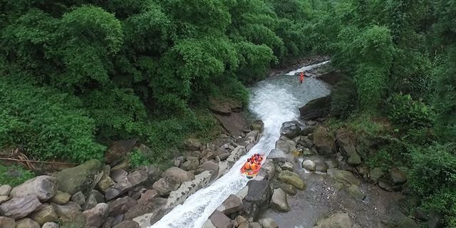 龙门大峡谷漂流