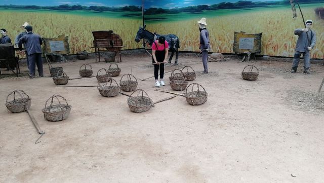 龙山蜡像馆景区