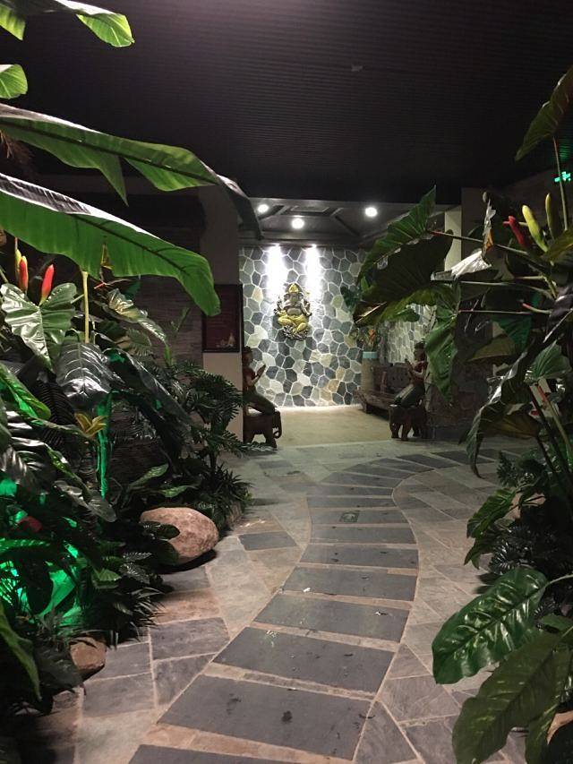 泉城欧乐堡戏水湾艺术养生温泉