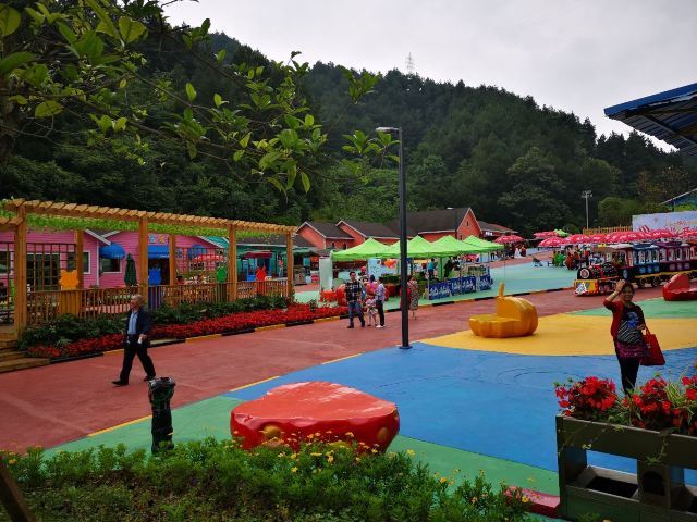 米克小镇亲子乐园