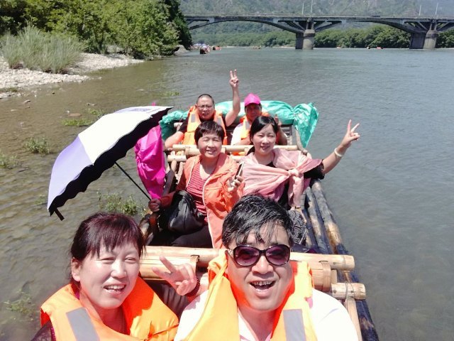 楠溪江桃花源竹筏漂流