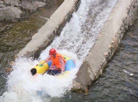 覆卮山冰川漂流