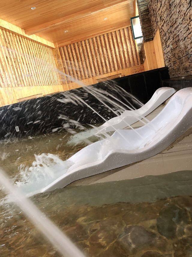 悦心温泉水世界