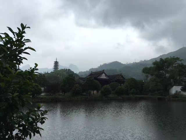 岩头村