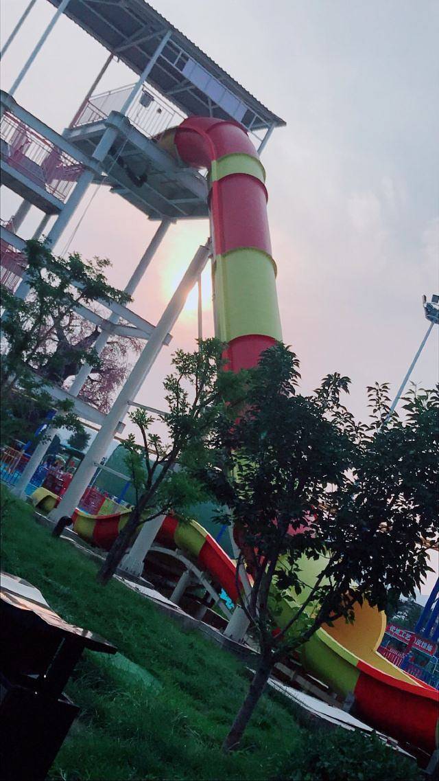 欢乐太行谷水世界