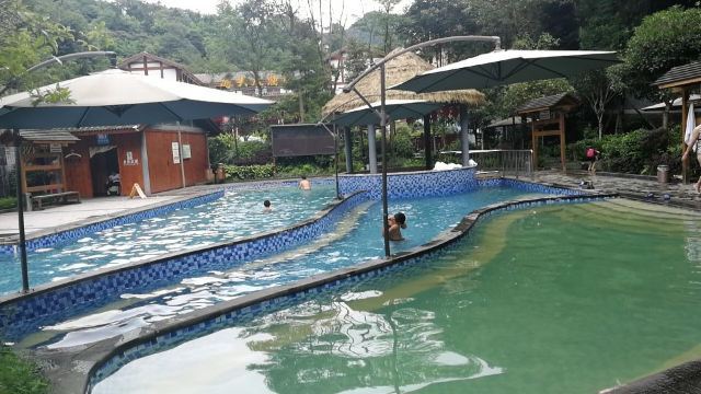 峨眉山源头温泉