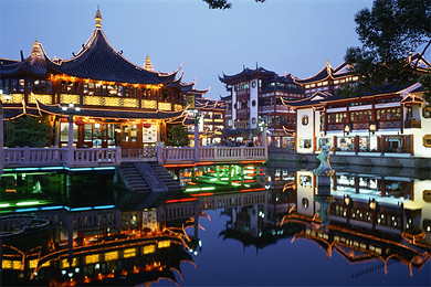 苏州——无锡三国城 太湖游船 上海 城隍庙 东方明珠 外滩精品2天1晚