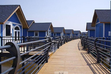 唐山月坨岛水上风情木屋住宿一晚!