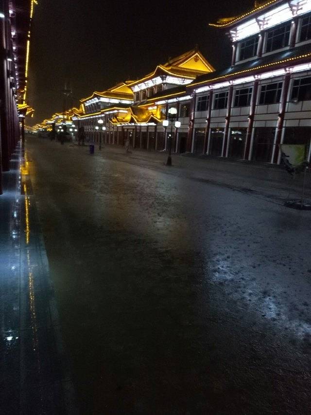 古莱坞梦幻温泉水世界