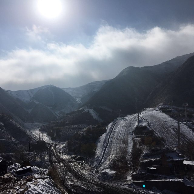 抱龙山凤凰岭滑雪场