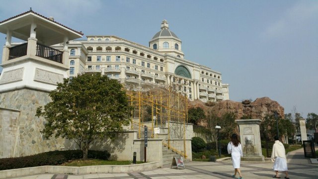 江南汇仙华四季温泉乐园