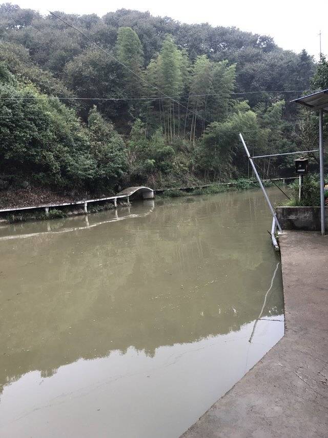 龙潭湾峡谷漂流