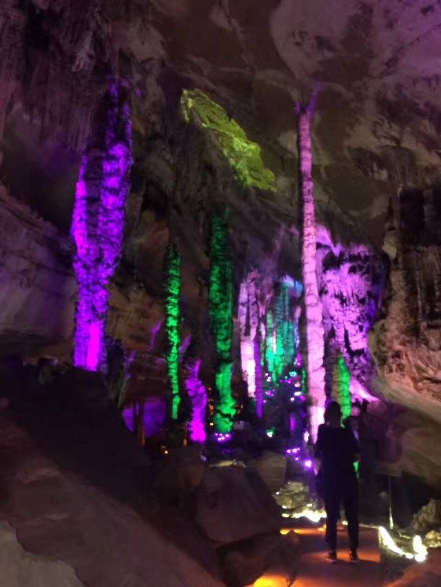 五峰长生洞景区