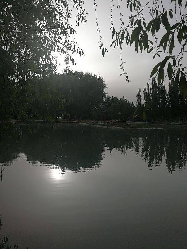 乌什县燕泉山风景区