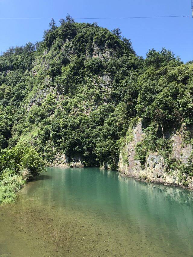 虎啸峡激流探险漂流