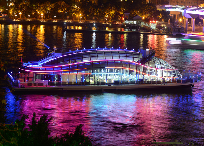 珠江夜游太空船珠江水晶号3楼vip露天20:40/21:10