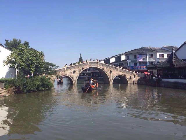 "千灯镇在昆山市，离苏州市中开车40分种，顾炎武的故乡天下兴旺，匹夫有责，是他的名句，也是昆曲的发源地_千灯古镇"的评论图片