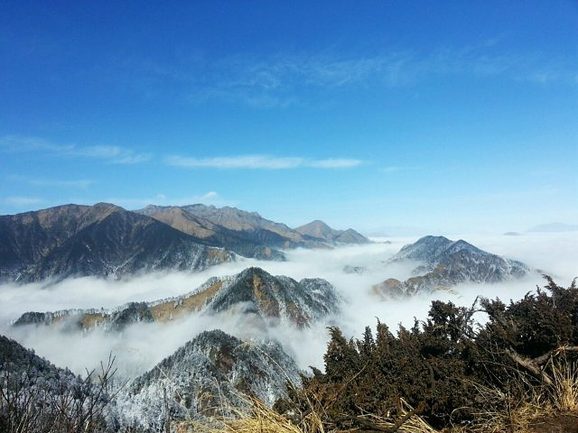 西嶺雪山風景區是一個以高山自然風光為特色的國家重點風景名勝區運氣