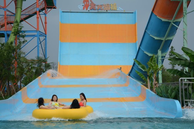 亚马逊水上乐园
