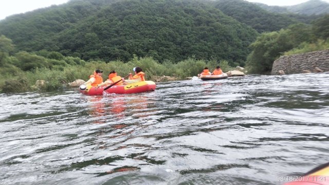 九水峡漂流