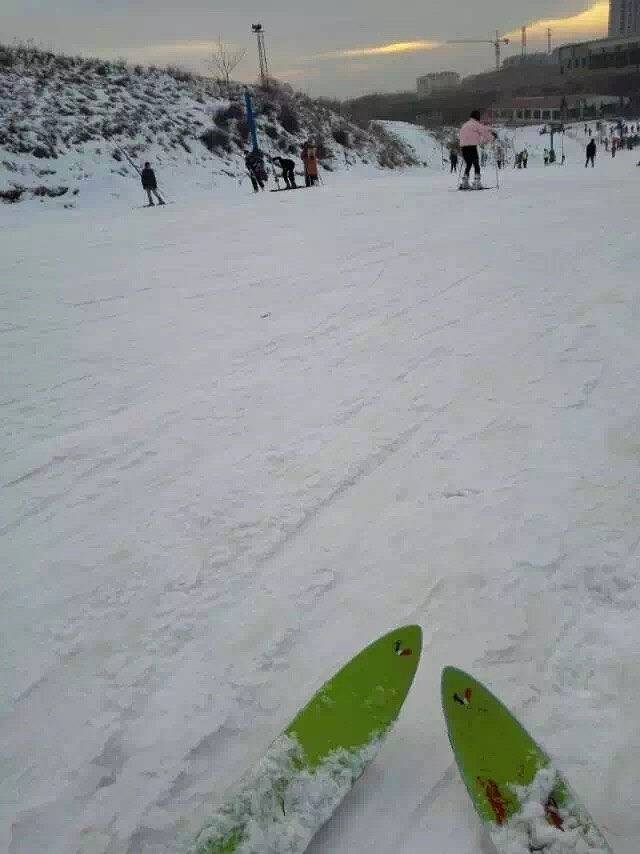 五龙滑雪场