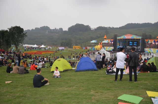 恒大峨眉山国际度假区-佛光花海