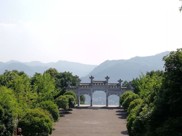 三峡梯城
