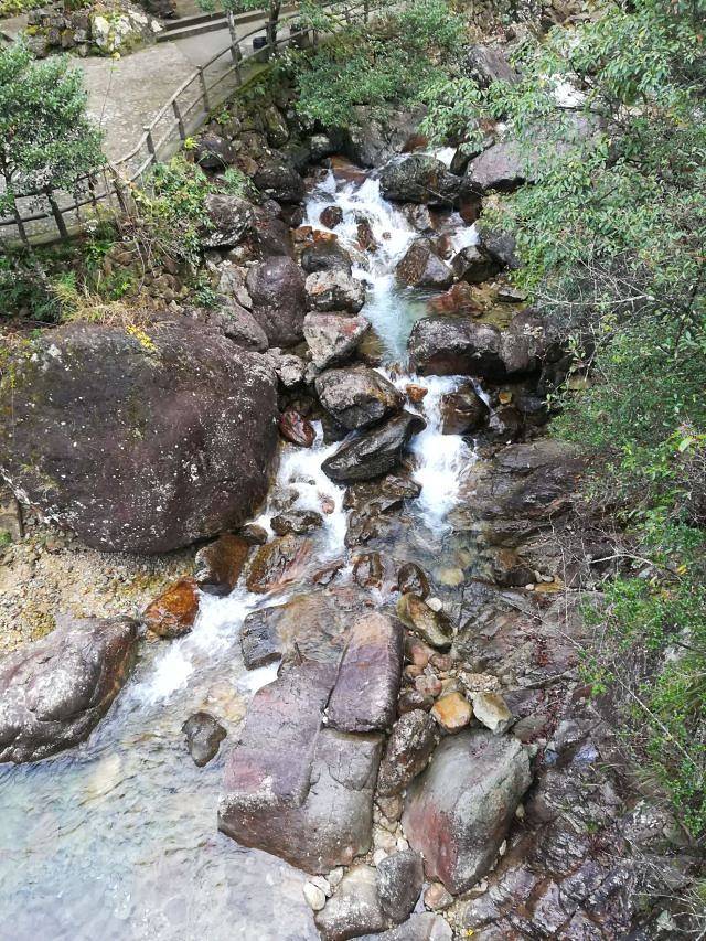 磐安水下孔景区