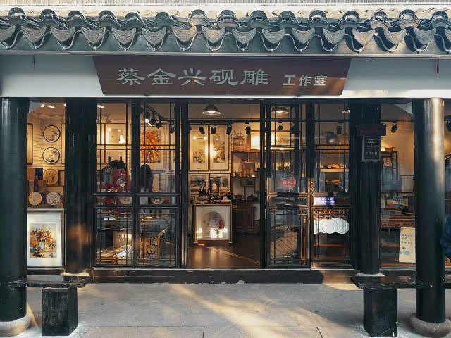 古桥和古桥旁的街巷沿用至今的桥名巷名以及那些弥