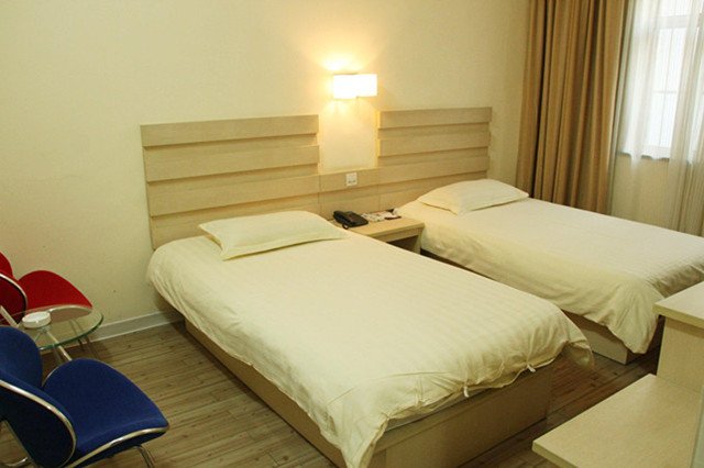 杭州经济型酒店 西湖游船 雷峰塔 飞来峰纯玩半自助一日游 已售16用户